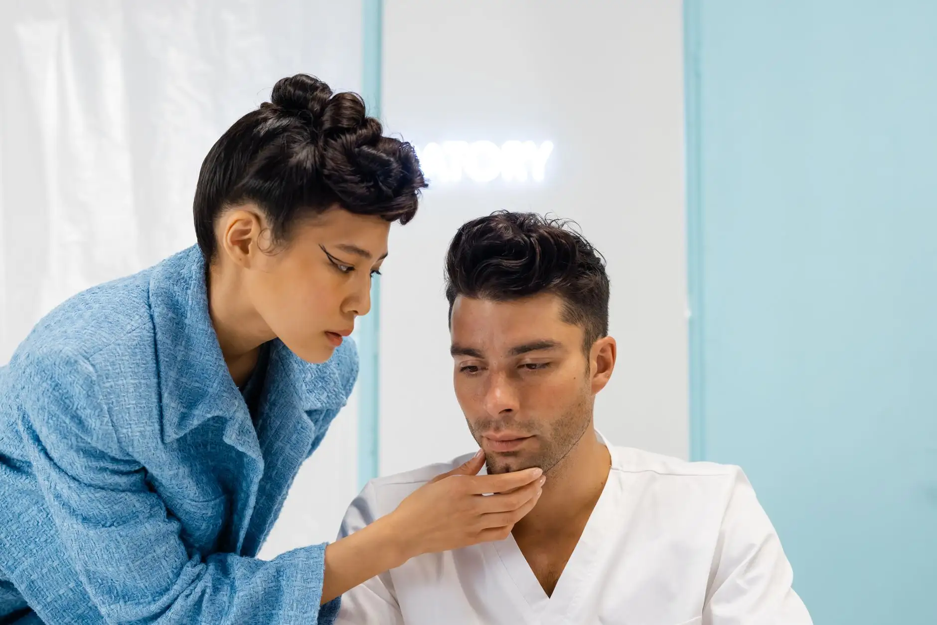 企事业单位食堂承包模式对比：全托管与半托管方案优劣势分析